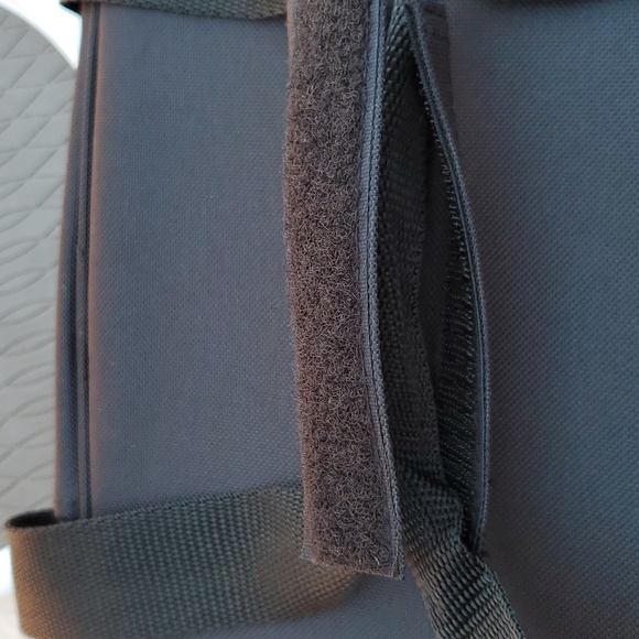 Black Insulated Bean Pot size tote bag Velcro holds handles NEW Home Interiors - Picture 6 of 7